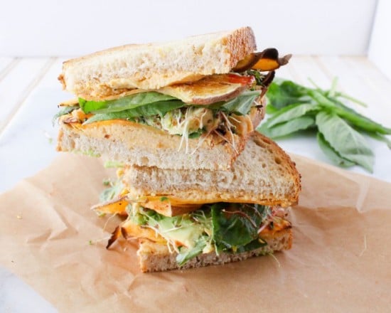 50+ delicious and healthy homemade picnic recipes that are perfect for enjoying the beautiful days of spring and summer outdoors with your family! Get the recipe roundup at JessicaLevinson.com #healthypicnicrecipes #picnicrecipes Veggie Hummus Sandwich @GratefulGrazer