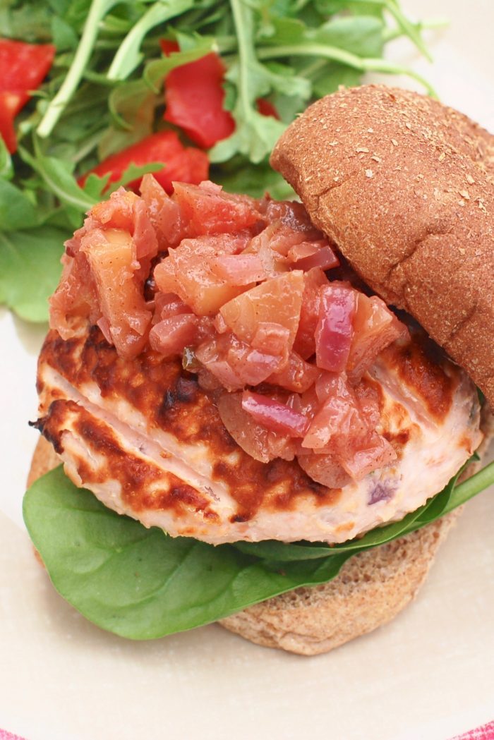 salmon burgers with apple chutney Salmon Burgers on Bun with apple chutney